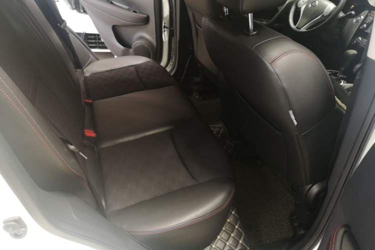 Used Nissan Qashqai 2017 2.0L CVT Luxury Edition China V Standard Left Rear Seat