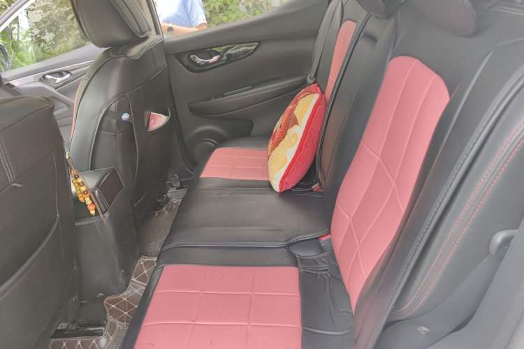 Used Nissan Qashqai 2017 2.0L CVT Smart Enjoyment Version China V Standard Left Rear Seat