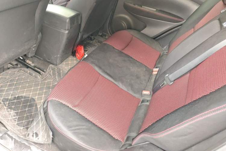 Used Nissan Qashqai 2017 2.0L CVT Elite Edition China V Standard Left Rear Seat