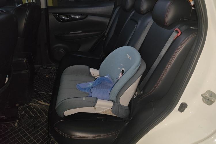 Used Nissan Qashqai 2017 2.0L CVT Elite Edition China V Standard Left Rear Seat