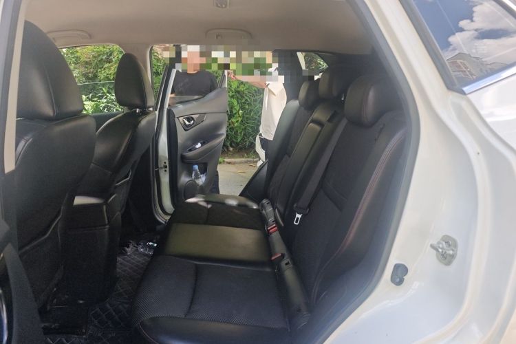 Used Nissan Qashqai 2017 2.0L CVT Smart Enjoyment Version China V Standard Left Rear Seat