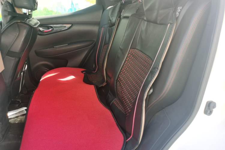 Used Nissan Qashqai 2017 2.0L CVT Luxury Edition China V Standard Left Rear Seat