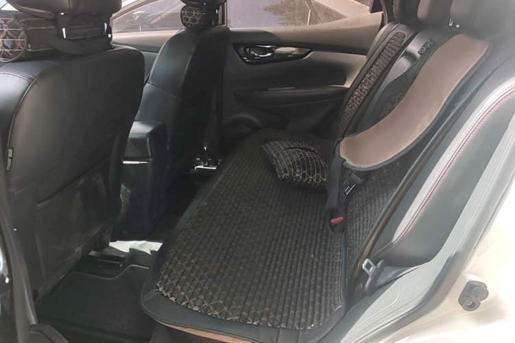 Used Nissan Qashqai 2017 2.0L CVT Smart Enjoyment Version China V Standard Left Rear Seat