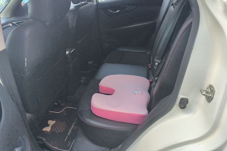 Used Nissan Qashqai 2017 2.0L CVT Smart Enjoyment Version China V Standard Left Rear Seat