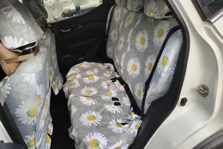 Used Nissan Qashqai 2017 2.0L CVT Smart Enjoyment Version China VI Standard Left Rear Seat