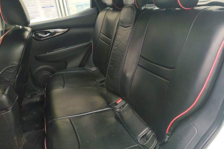 Used Nissan Qashqai 2017 2.0L CVT Smart Enjoyment Version China VI Standard Left Rear Seat