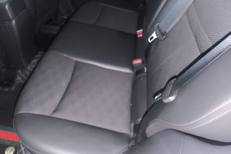 Used Nissan Qashqai 2017 2.0L CVT Smart Enjoyment Version China V Standard Left Rear Seat