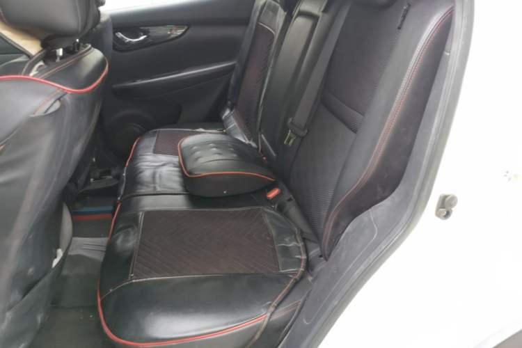 Used Nissan Qashqai 2017 2.0L CVT Smart Enjoyment Version China V Standard Left Rear Seat