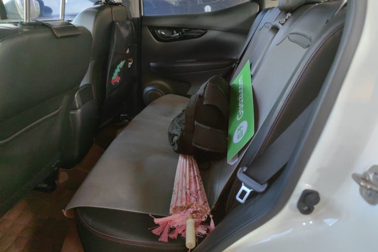 Used Nissan Qashqai 2017 2.0L CVT Smart Enjoyment Version China V Standard Left Rear Seat