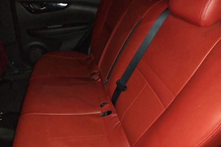 Used Nissan Qashqai 2017 2.0L CVT Smart Enjoyment Version China VI Standard Left Rear Seat