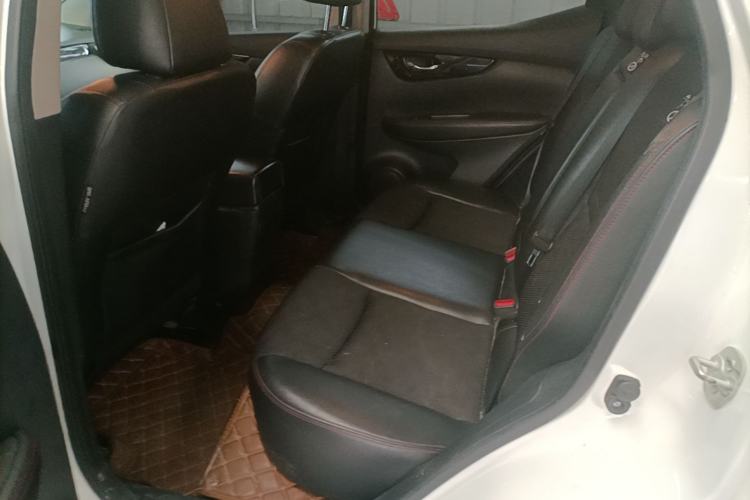 Used Nissan Qashqai 2017 2.0L CVT Smart Enjoyment Version China VI Standard Left Rear Seat