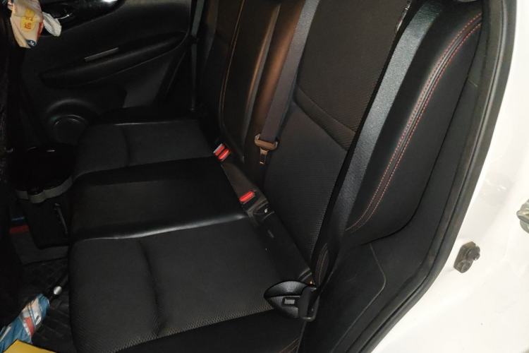 Used Nissan Qashqai 2017 2.0L CVT Smart Enjoyment Version China VI Standard Left Rear Seat