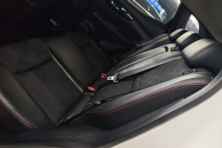 Used Nissan Qashqai 2017 2.0L CVT Smart Enjoyment Version China VI Standard Left Rear Seat