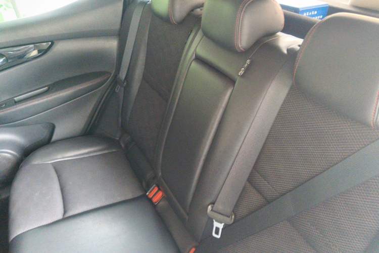 Used Nissan Qashqai 2017 2.0L CVT Smart Enjoyment Version China V Standard Left Rear Seat