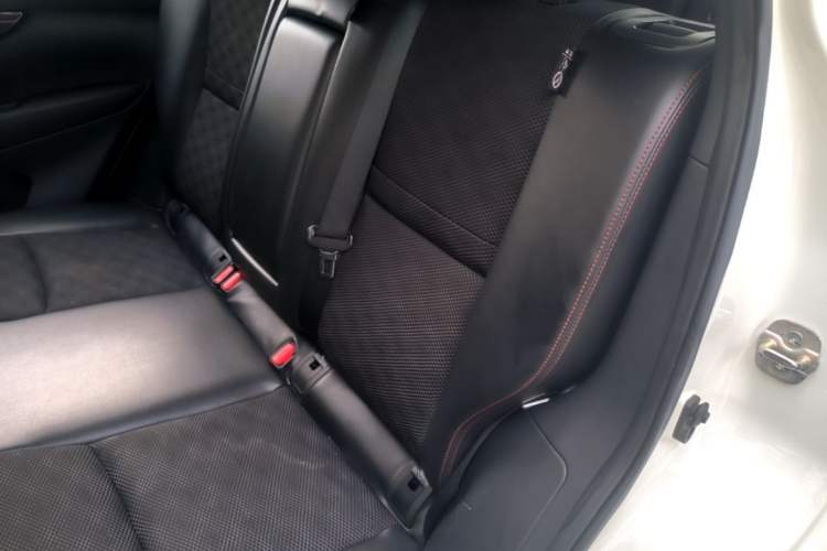 Used Nissan Qashqai 2017 2.0L CVT Smart Enjoyment Version China V Standard Left Rear Seat