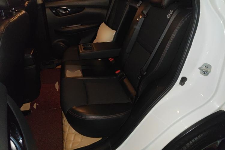 Used Nissan Qashqai 2017 2.0L CVT Luxury Edition China V Standard Left Rear Seat