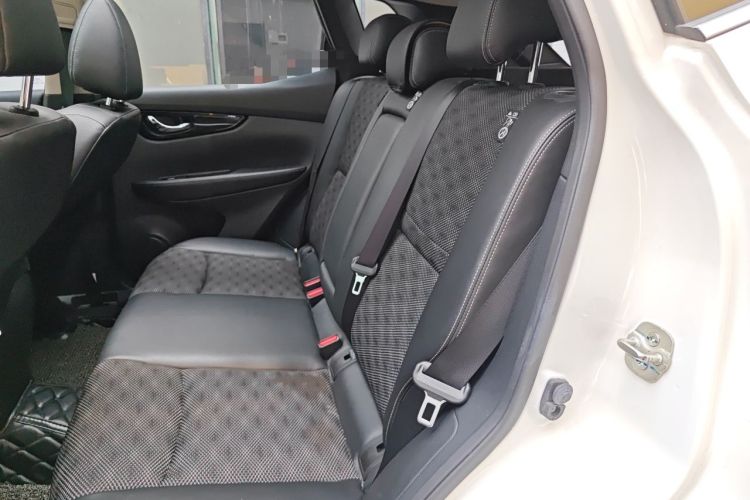 Used Nissan Qashqai 2017 2.0L CVT Luxury Edition China V Standard Left Rear Seat