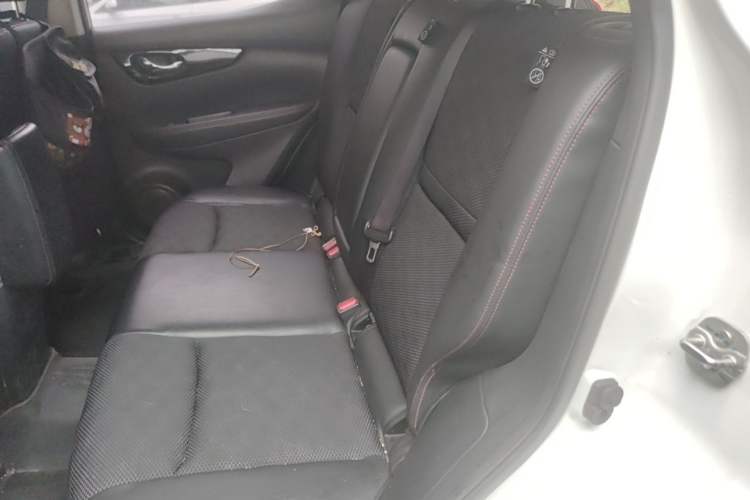 Used Nissan Qashqai 2017 2.0L CVT Luxury Edition China V Standard Left Rear Seat