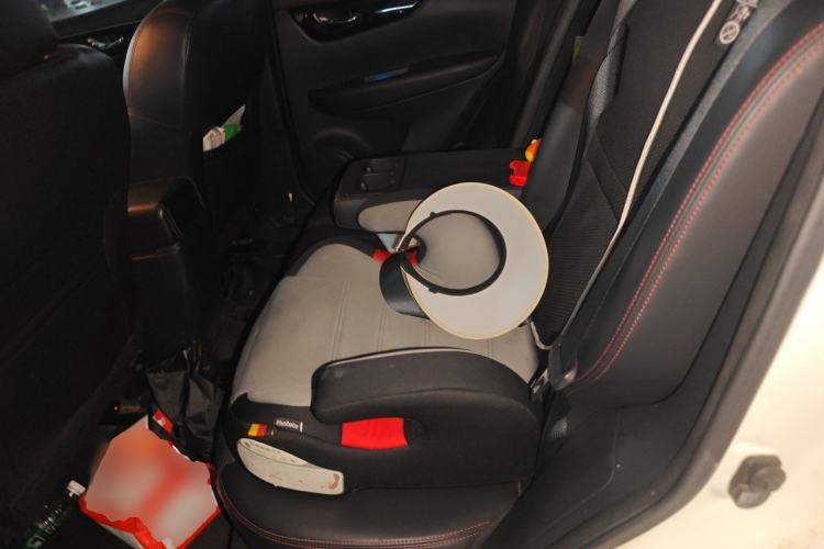Used Nissan Qashqai 2017 2.0L CVT Luxury Edition China V Standard Left Rear Seat