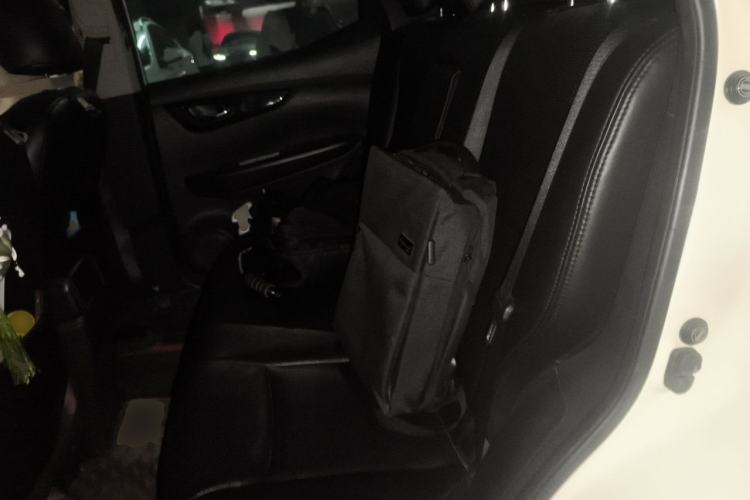 Used Nissan Qashqai 2017 2.0L CVT Elite Edition China V Standard Left Rear Seat