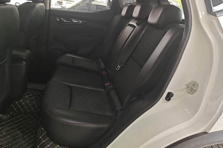 Used Nissan Qashqai 2017 2.0L CVT Luxury Edition China VI Standard Left Rear Seat