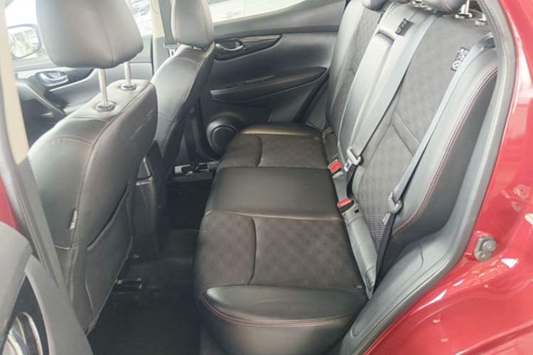 Used Nissan Qashqai 2017 2.0L CVT Smart Enjoyment Version China VI Standard Left Rear Seat