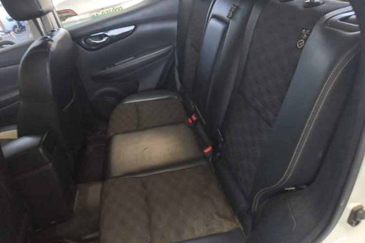 Used Nissan Qashqai 2017 2.0L CVT Luxury Edition China V Standard Left Rear Seat