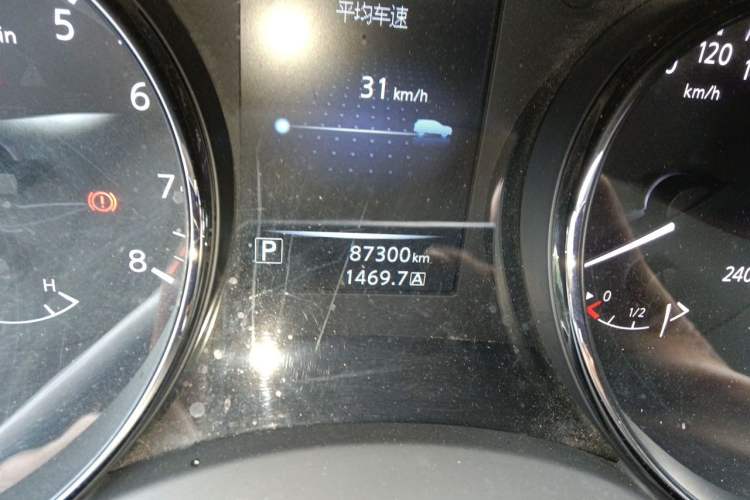Used Nissan Qashqai 2017 2.0L CVT Smart Enjoyment Version China V Standard Odometer Close Up