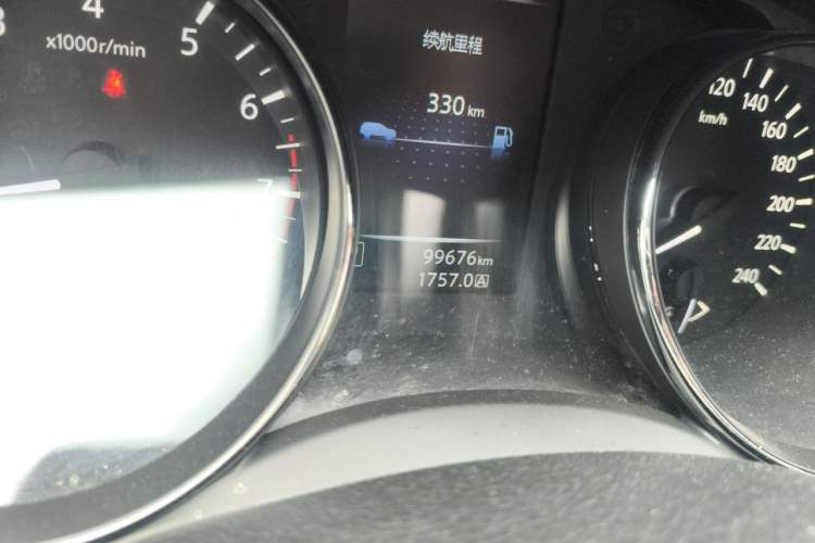 Used Nissan Qashqai 2017 2.0L CVT Smart Enjoyment Version China V Standard Odometer Close Up