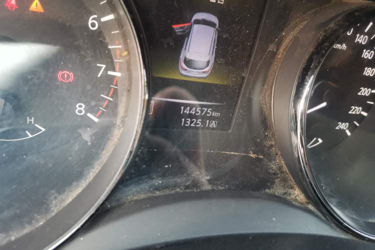 Used Nissan Qashqai 2017 2.0L CVT Elite Edition China V Standard Odometer Close Up