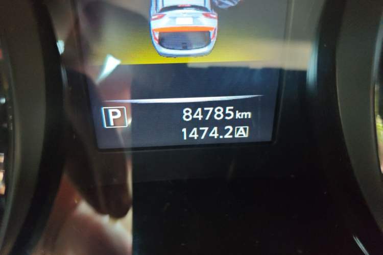 Used Nissan Qashqai 2017 2.0L CVT Elite Edition China V Standard Odometer Close Up