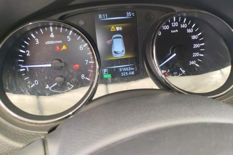 Used Nissan Qashqai 2017 2.0L CVT Smart Enjoyment Version China V Standard Odometer Close Up
