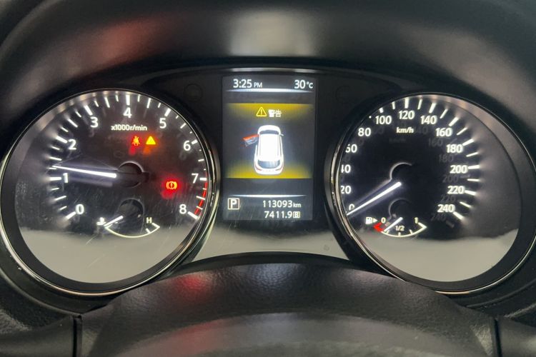 Used Nissan Qashqai 2017 2.0L CVT Smart Enjoyment Version China V Standard Odometer Close Up