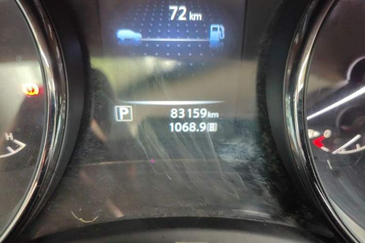 Used Nissan Qashqai 2017 2.0L CVT Elite Edition China V Standard Odometer Close Up