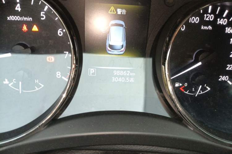 Used Nissan Qashqai 2017 2.0L CVT Elite Edition China V Standard Odometer Close Up