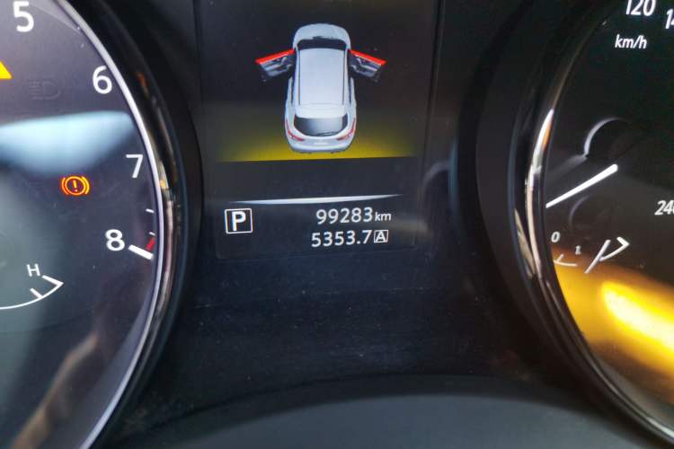 Used Nissan Qashqai 2017 2.0L CVT Smart Enjoyment Version China VI Standard Odometer Close Up