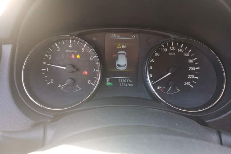 Used Nissan Qashqai 2017 2.0L CVT Luxury Edition China V Standard Odometer Close Up
