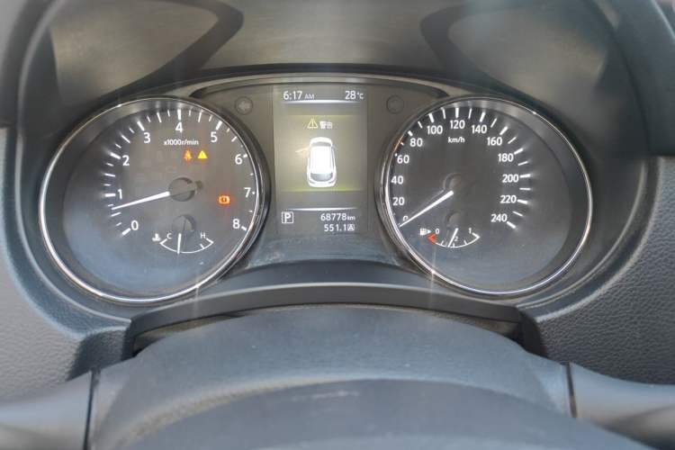 Used Nissan Qashqai 2017 2.0L CVT Smart Enjoyment Version China V Standard Odometer Close Up