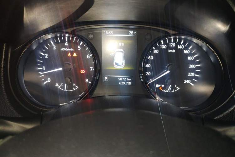 Used Nissan Qashqai 2017 2.0L CVT Luxury Edition China V Standard Odometer Close Up