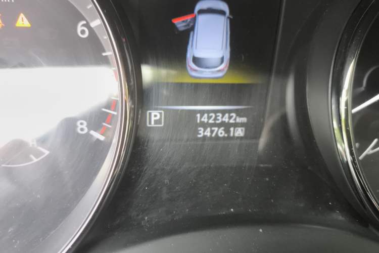 Used Nissan Qashqai 2017 2.0L CVT Smart Enjoyment Version China V Standard Odometer Close Up