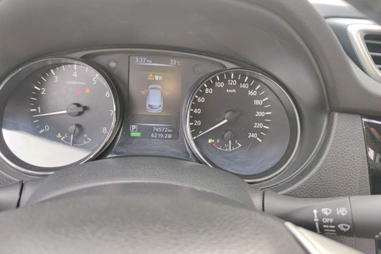 Used Nissan Qashqai 2017 2.0L CVT Smart Enjoyment Version China V Standard Odometer Close Up