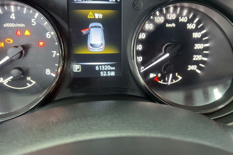 Used Nissan Qashqai 2017 2.0L CVT Elite Edition China V Standard Odometer Close Up