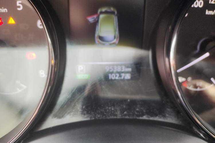 Used Nissan Qashqai 2017 2.0L CVT Elite Edition China V Standard Odometer Close Up