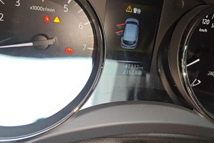 Used Nissan Qashqai 2017 2.0L CVT Smart Enjoyment Version China V Standard Odometer Close Up
