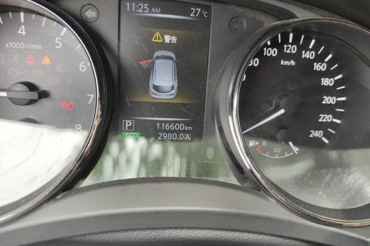Used Nissan Qashqai 2017 2.0L CVT Luxury Edition China V Standard Odometer Close Up
