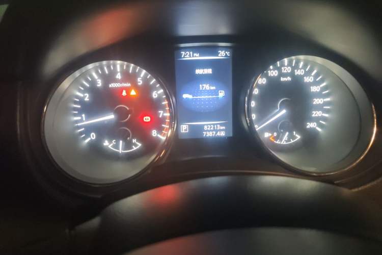 Used Nissan Qashqai 2017 2.0L CVT Elite Edition China V Standard Odometer Close Up