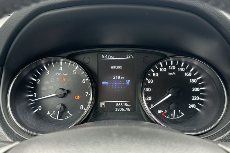 Used Nissan Qashqai 2017 2.0L CVT Smart Enjoyment Version China VI Standard Odometer Close Up