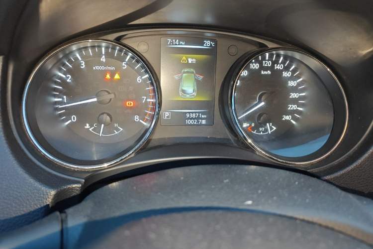 Used Nissan Qashqai 2017 2.0L CVT Smart Enjoyment Version China V Standard Odometer Close Up