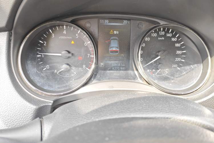 Used Nissan Qashqai 2017 2.0L CVT Luxury Edition China V Standard Odometer Close Up