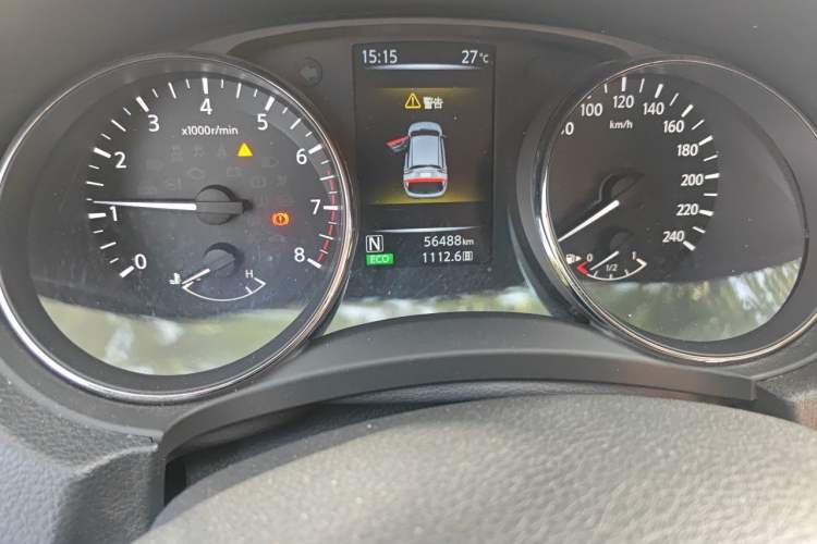 Used Nissan Qashqai 2017 2.0L CVT Elite Edition China V Standard Odometer Close Up